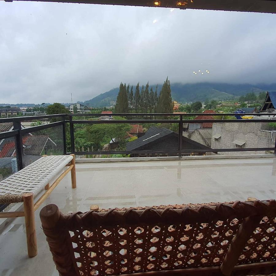 Wulan Cottage Lembang Buitenkant foto